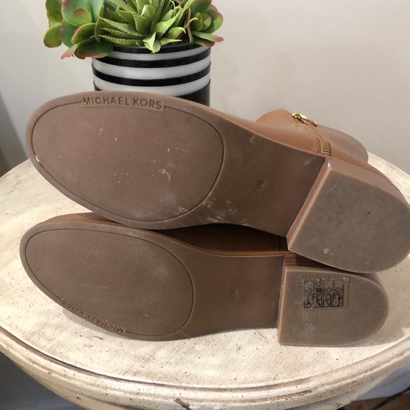 NEW Michael by Michael Kors Camel Gretchen Bootie Boots - Picture 8 of 8